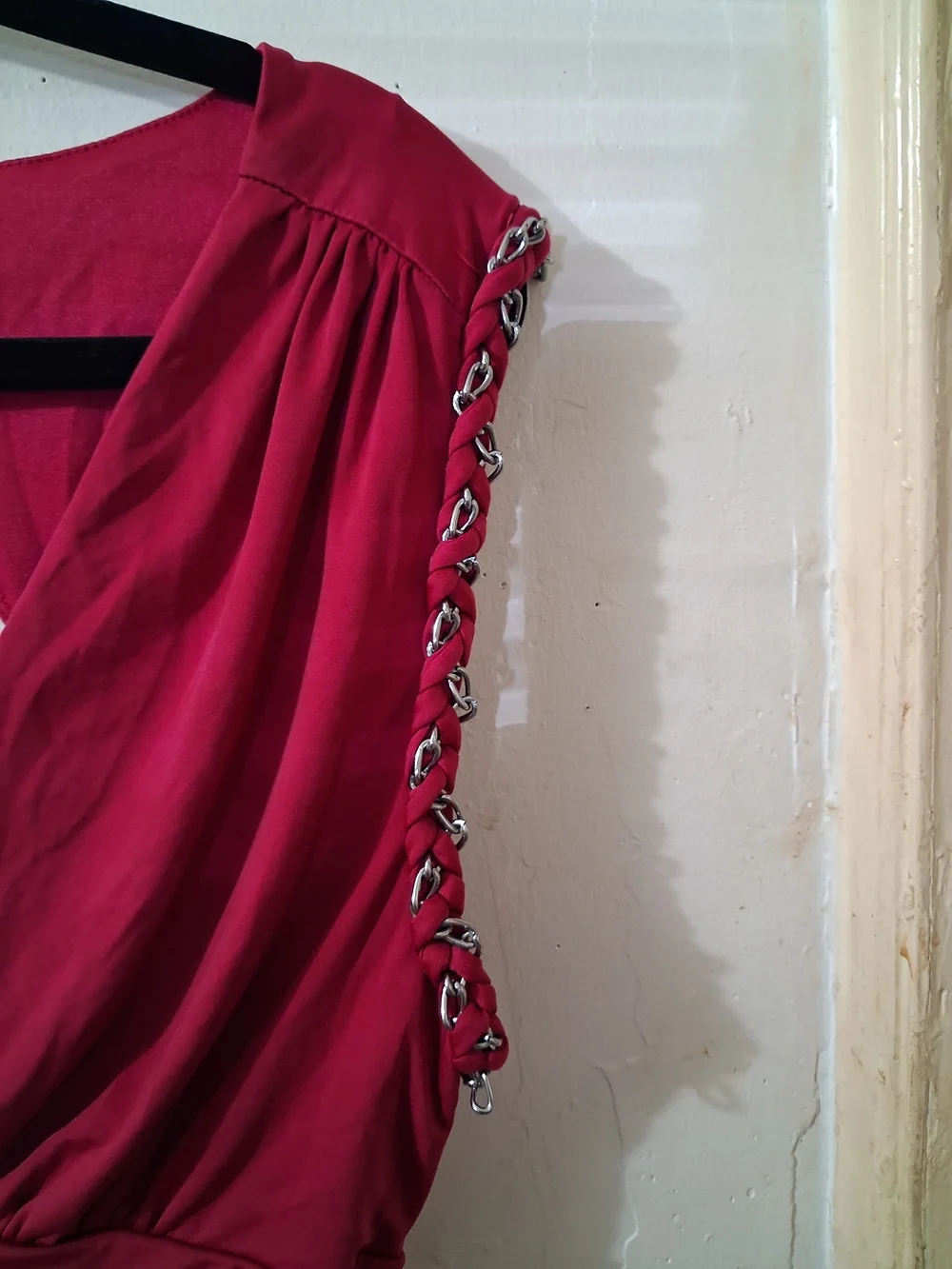 Ruched Deep Pink V-Neck Sleeveless Blouse with Grommet Detail - Picture 2 of 6
